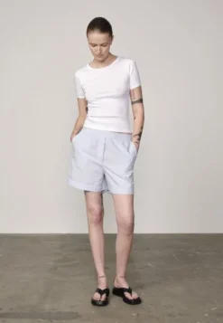 Alma Shorts