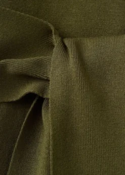 Belted knitted waistcoat