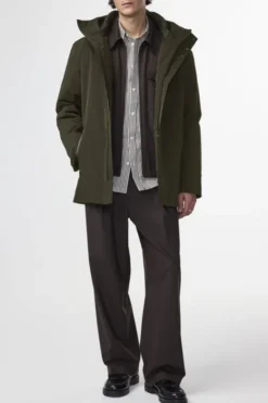 Blake Hood 8240