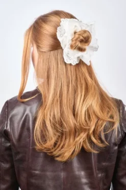 Broderie Scrunchie