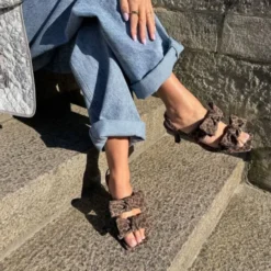BUTTERFLY HEEL LEP.