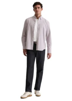 Button down collar, long sleeves, r