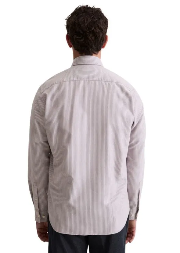 Button down collar, long sleeves, r