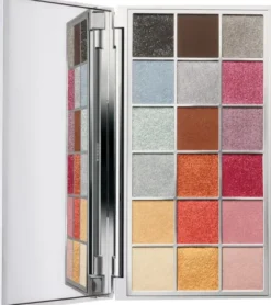Byredo Vesuvio Palette Ombres à Paupières 18 Couleurs Eyesha