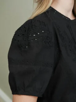 Carnita Blouse