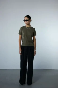 Classic Fit T-shirt Women