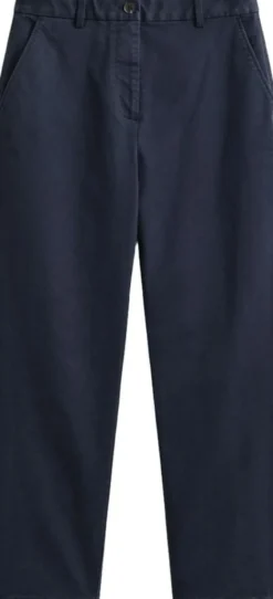 Classic Slim Chinos