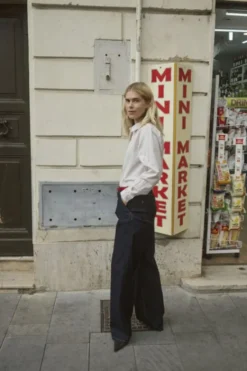 CUmoya Bobbie Wide Leg Jeans