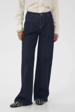 CUmoya Bobbie Wide Leg Jeans