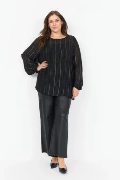 Curvy WA-SELA 1 Bluse Sort