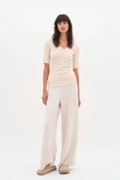DagnaIW Striped V T-Shirt