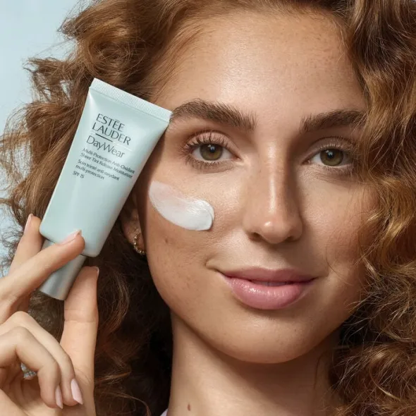 DayWear Sheer Tint SPF 15 Mini