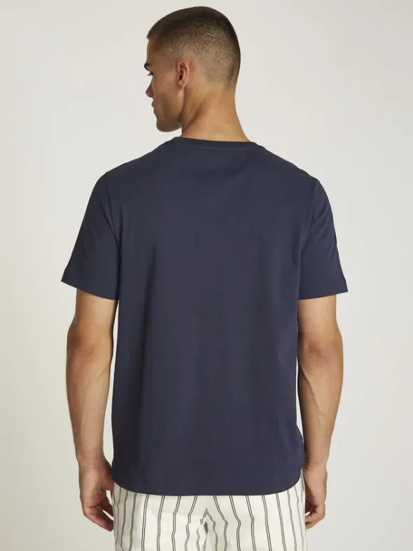 ESSENTIAL REG FIT SOLID TEE