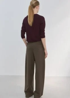 Fine-knit straight-fit cardigan