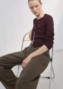 Fine-knit straight-fit cardigan