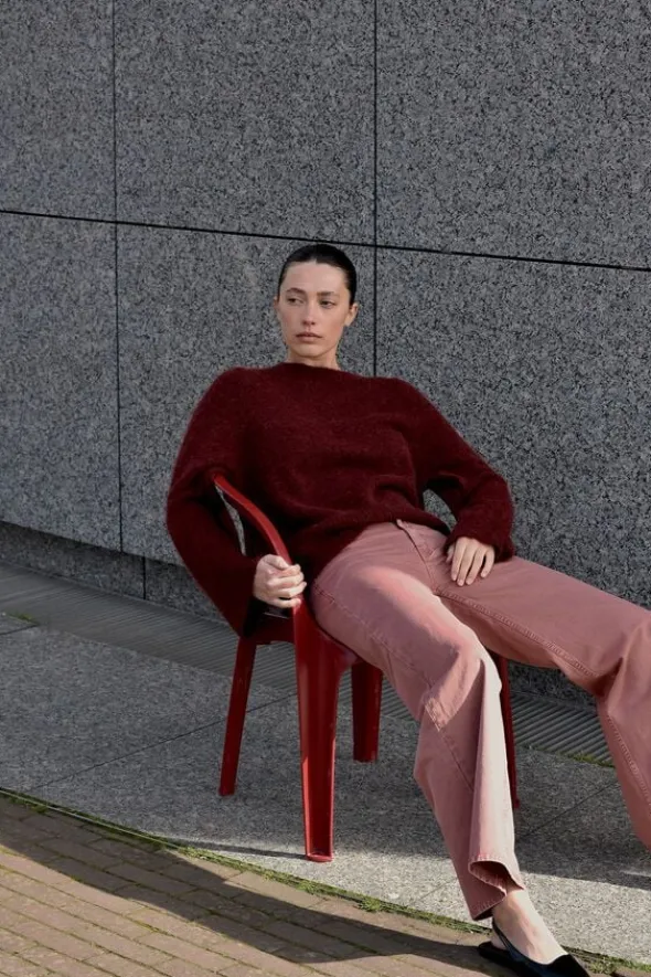 Fluffy split back sweater - Lott