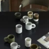 GRAINY tea cup w. handle, sand