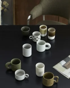GRAINY tea cup w. handle, sand