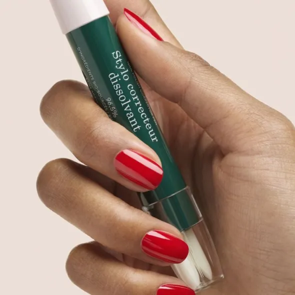 Green Essentials Remover Corrector Pen + 3 refill tips