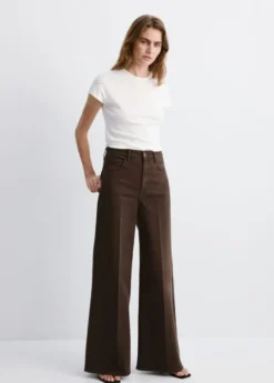 High-waisted wide leg jeans