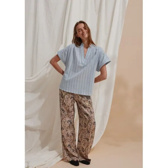 441HMTavis blouse