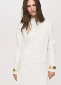 Knitted sweater with perkins neck