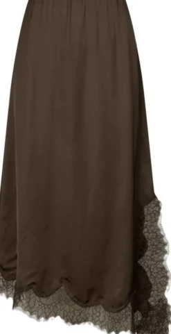 Lacia Skirt