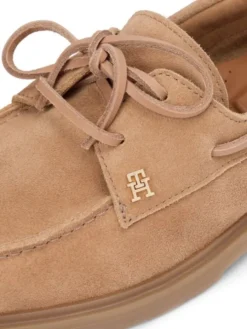LIGHT SUEDE BOAT SHOE