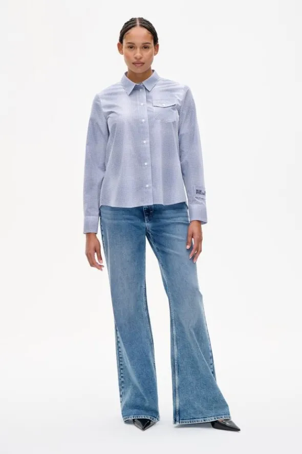 MENJA Shirt