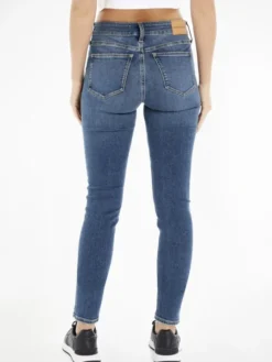 MID RISE SKINNY