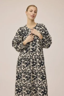 Minna dress 1 GOTS