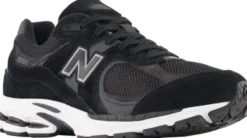 New Balance 2002R