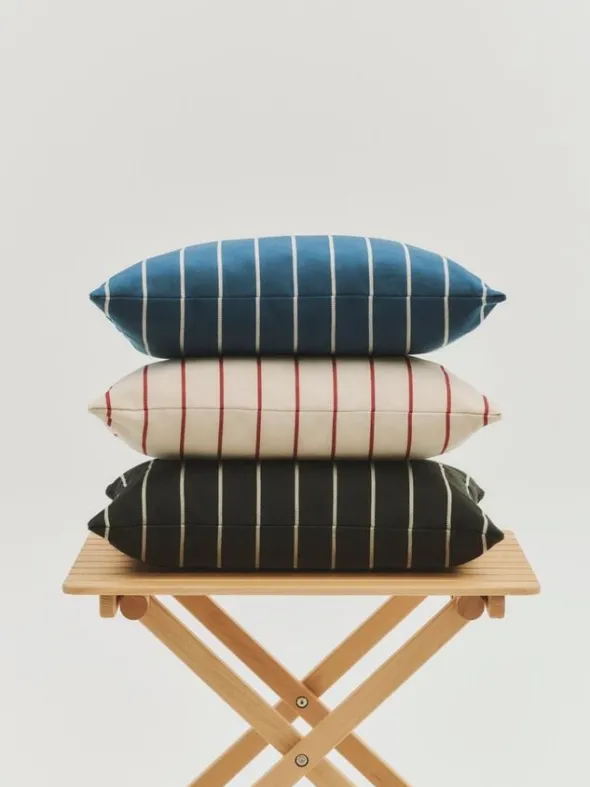 Outdoor Market Cushion - 45 x 35 - Beige with red stripe