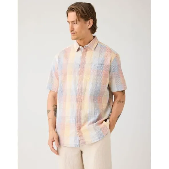 Relaxed seersucker short sleeve shirt