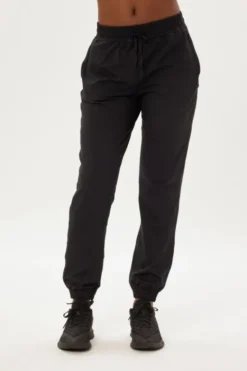 Reset Slim Straight Jogger