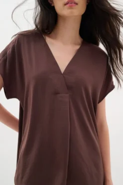 RindaIW Top