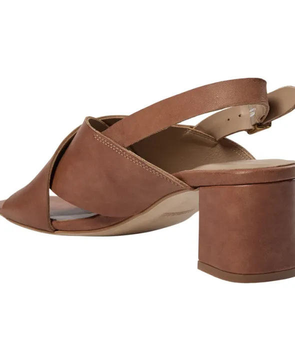 Sandal med blokhæl