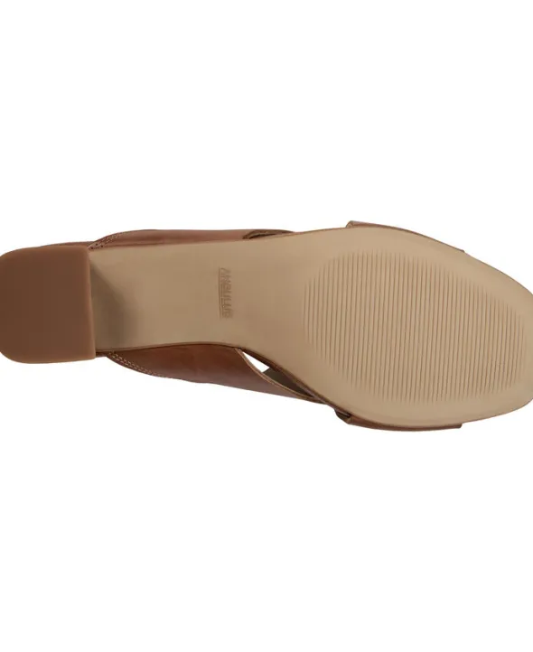 Sandal med blokhæl