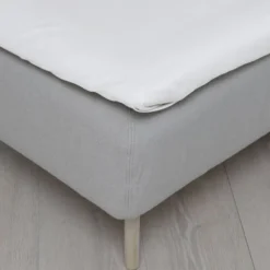 Satin lagen hvid