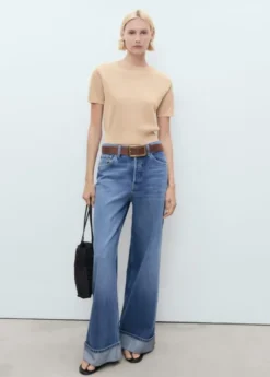 Short-sleeved crop sweater