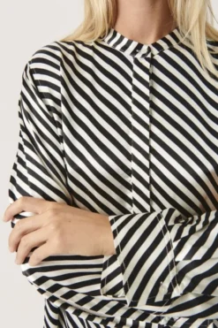 SLSoho Blouse LS STUDIO