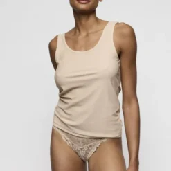 Soft Studio top without cups