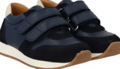 Sporty sneaker