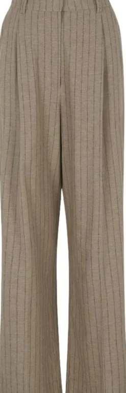 SRMarja Pant
