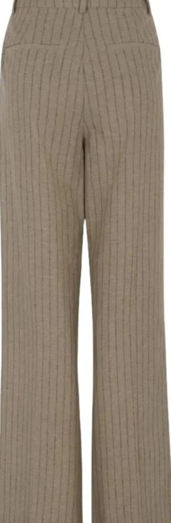 SRMarja Pant