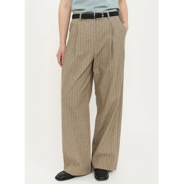 SRMarja Pant