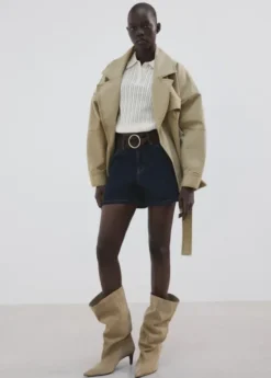 Straight mid-rise denim shorts