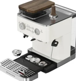 Tilbehørssæt i valnød til semiautomatisk espressomaskine