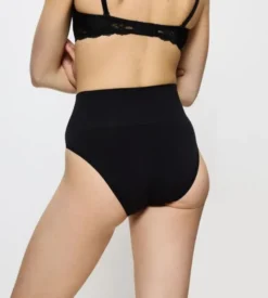 Triumph Soft Sculpt Bandeau String