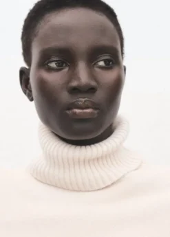 Turtleneck knitted sweater